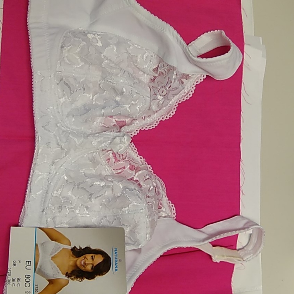 NWT 36C white bra by Naturana